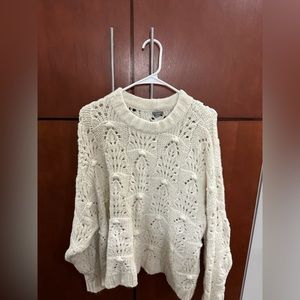White/cream knitted sweater